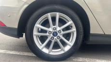 Ford Focus 1.0 EcoBoost 125 Zetec 5dr Petrol Hatchback